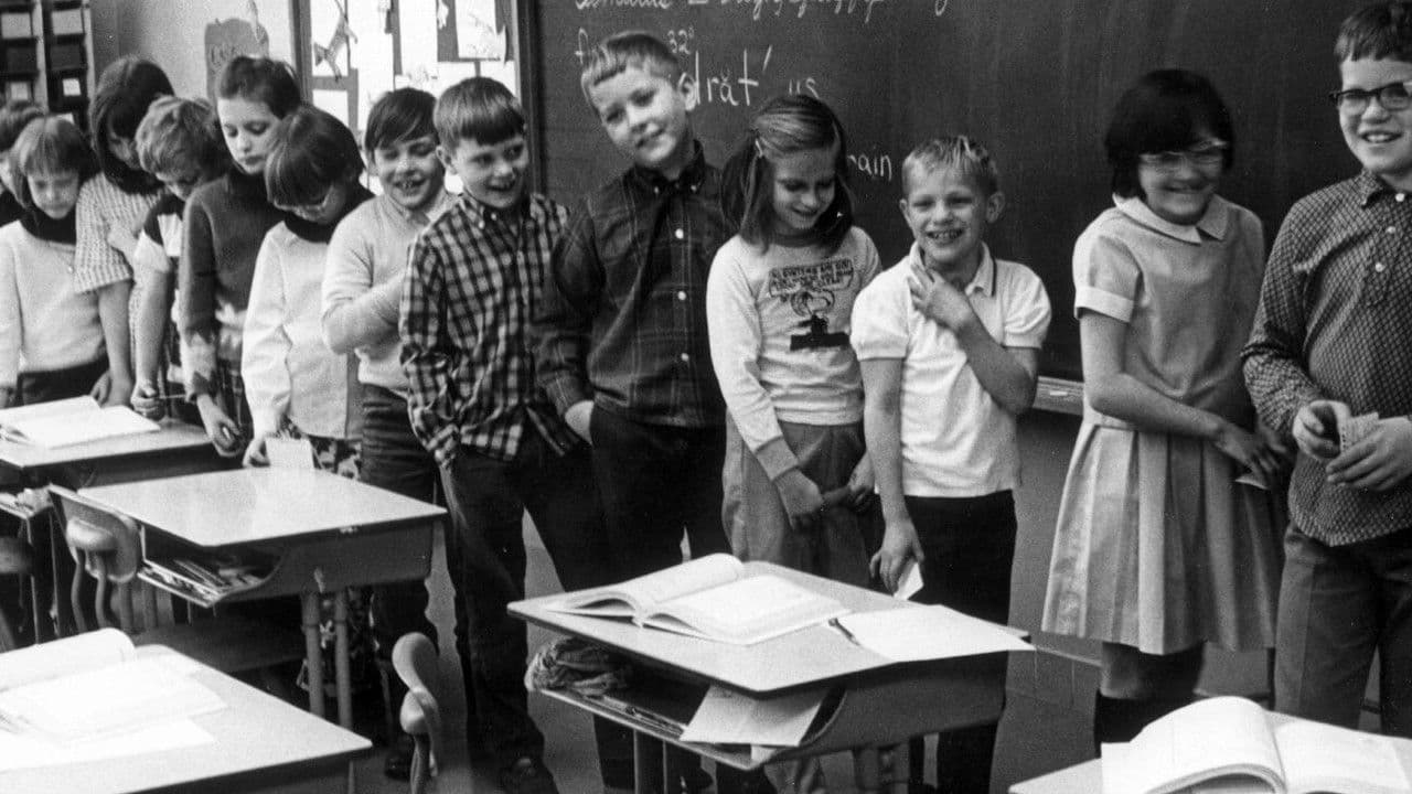 Backdrop – The Eye of the Storm