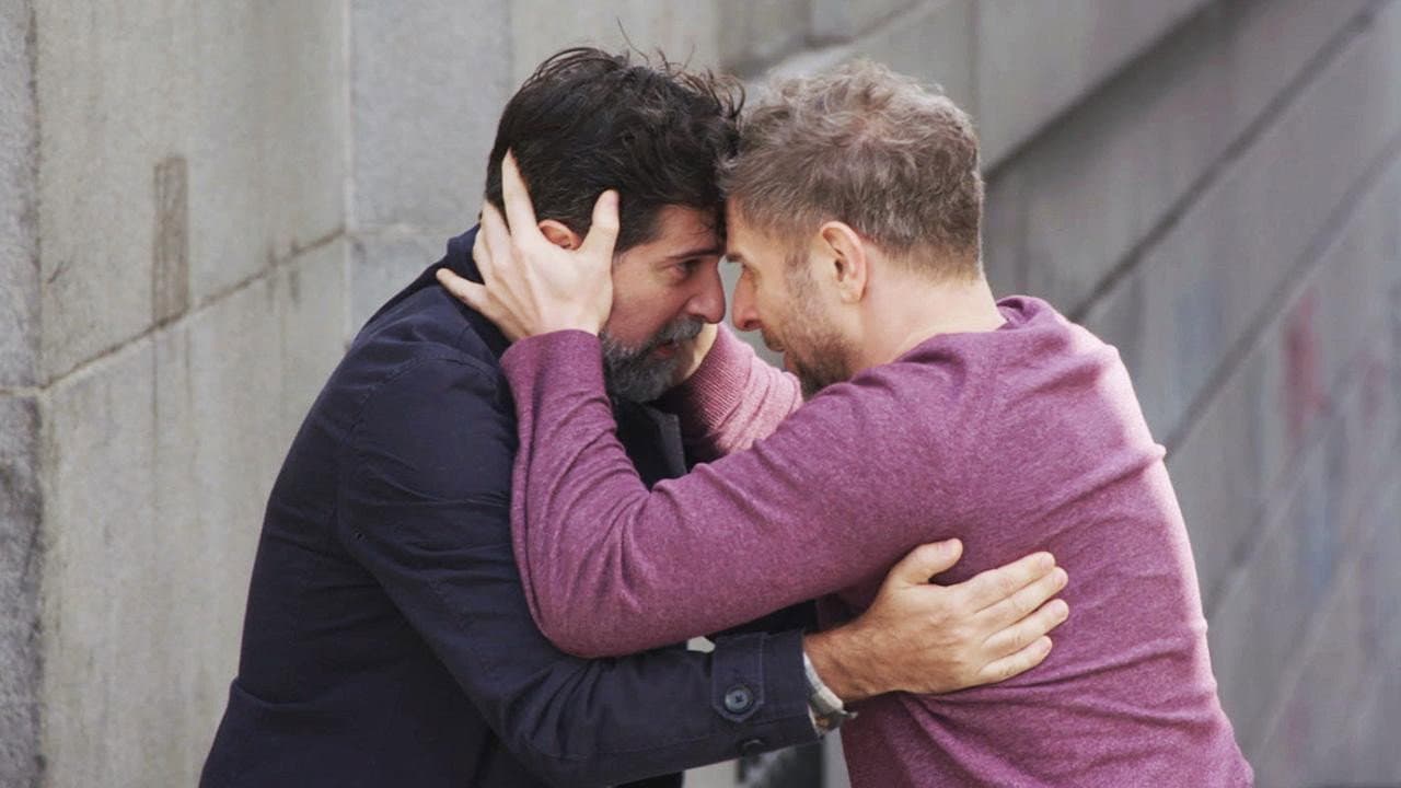 Backdrop – Los adoptantes