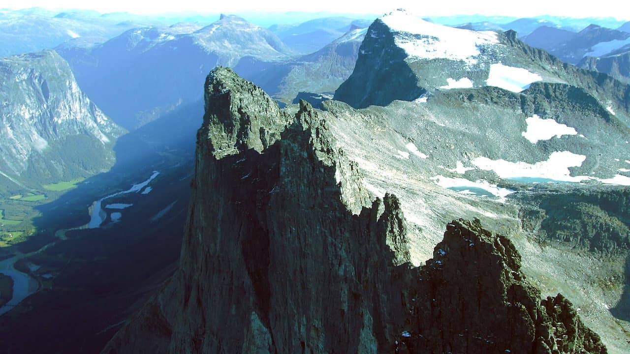 Backdrop – Troll Wall: The Vertical Mile