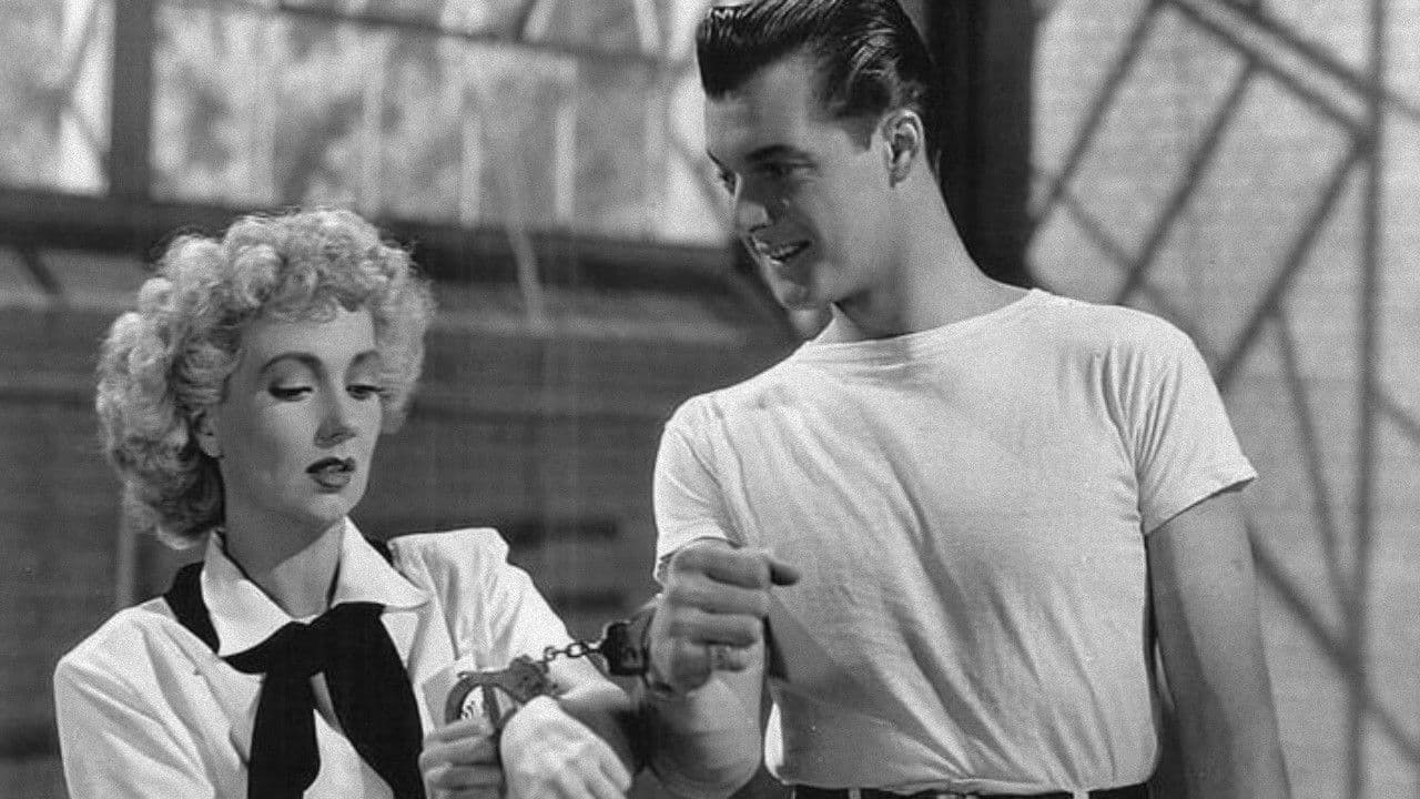 Backdrop – Undercover Maisie