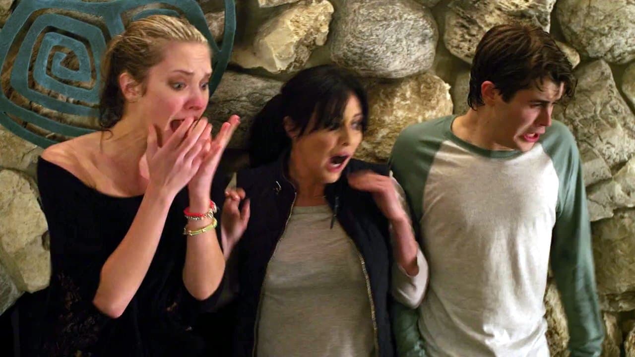 Backdrop – Blood Lake - Killerfische greifen an