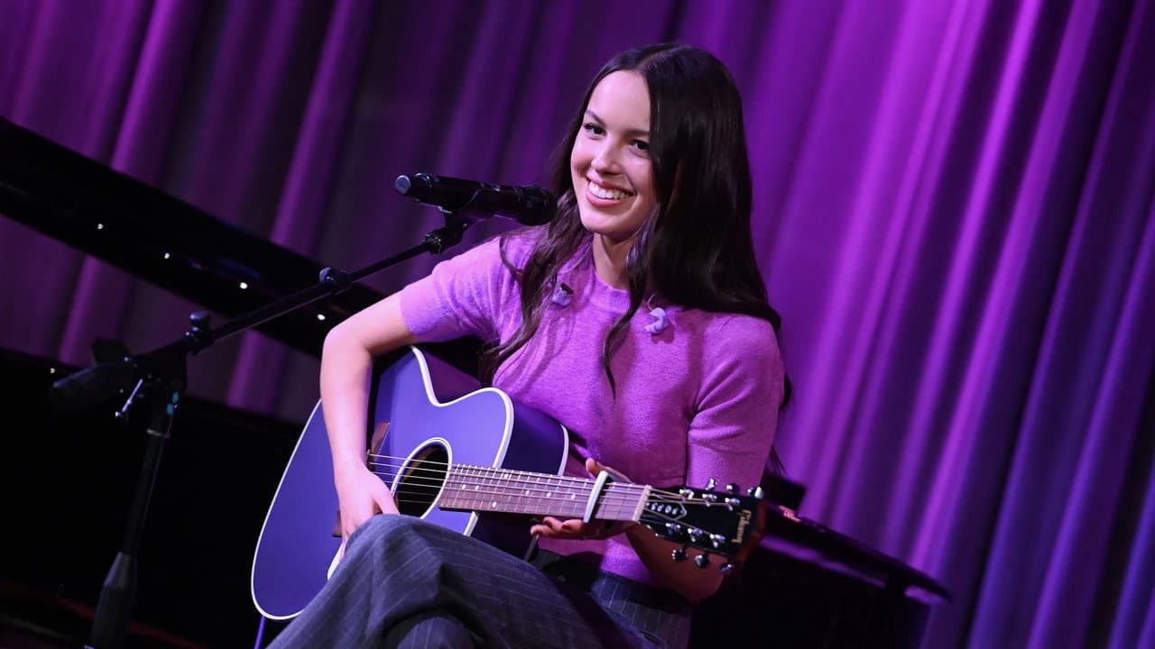 Backdrop – Olivia Rodrigo – Live from the Ace Theatre