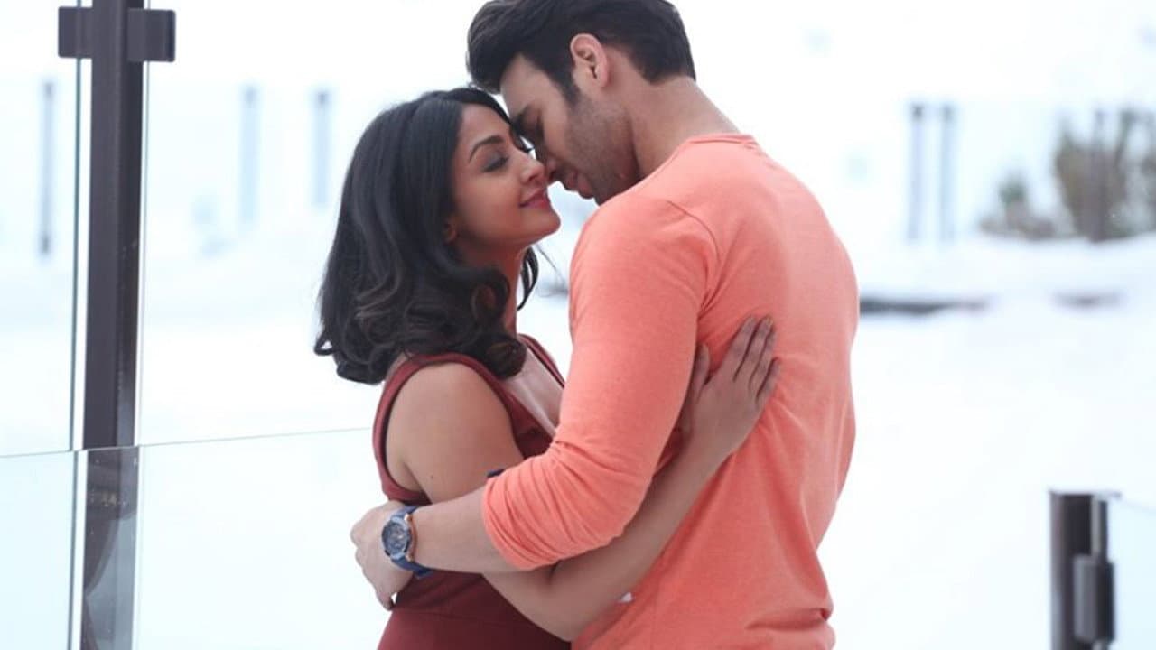 Backdrop – मैं ज़रूर आऊंगा
