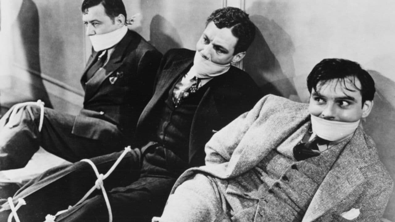 Backdrop – Dick Tracy's G-Men