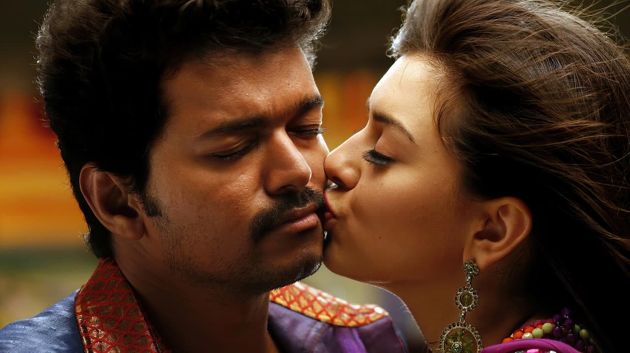 Backdrop – வேலாயுதம்