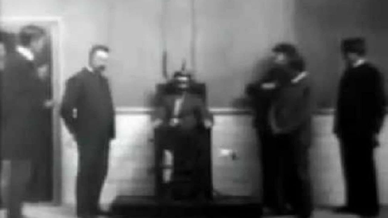 Backdrop – Execution of Czolgosz with Panorama of Auburn Prison
