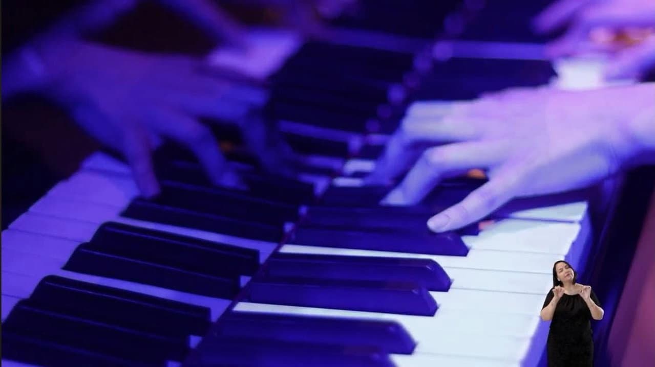 Backdrop – A Pianista