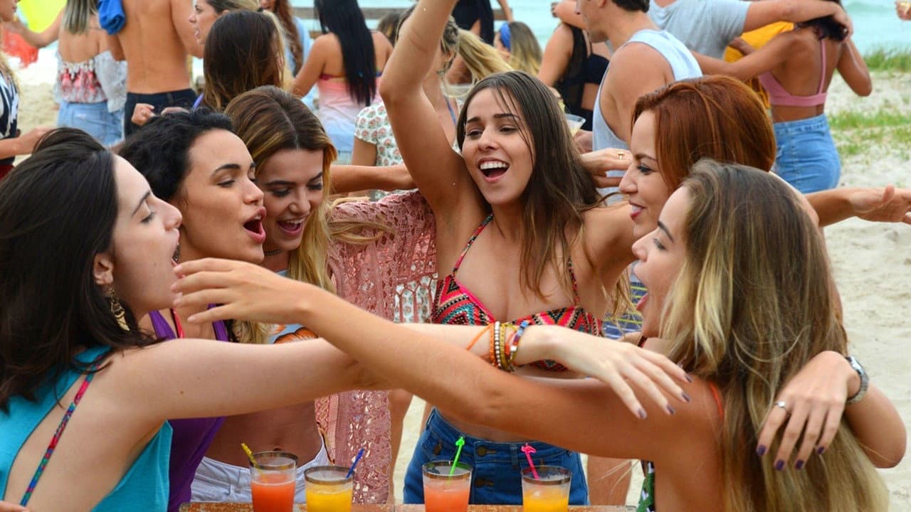 Backdrop – Socorro, Virei uma Garota!