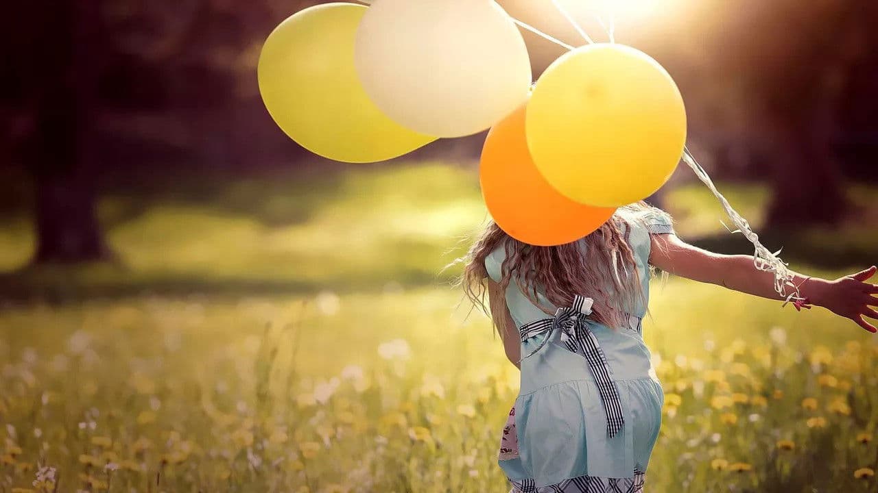 Backdrop – Glücklichsein um jeden Preis