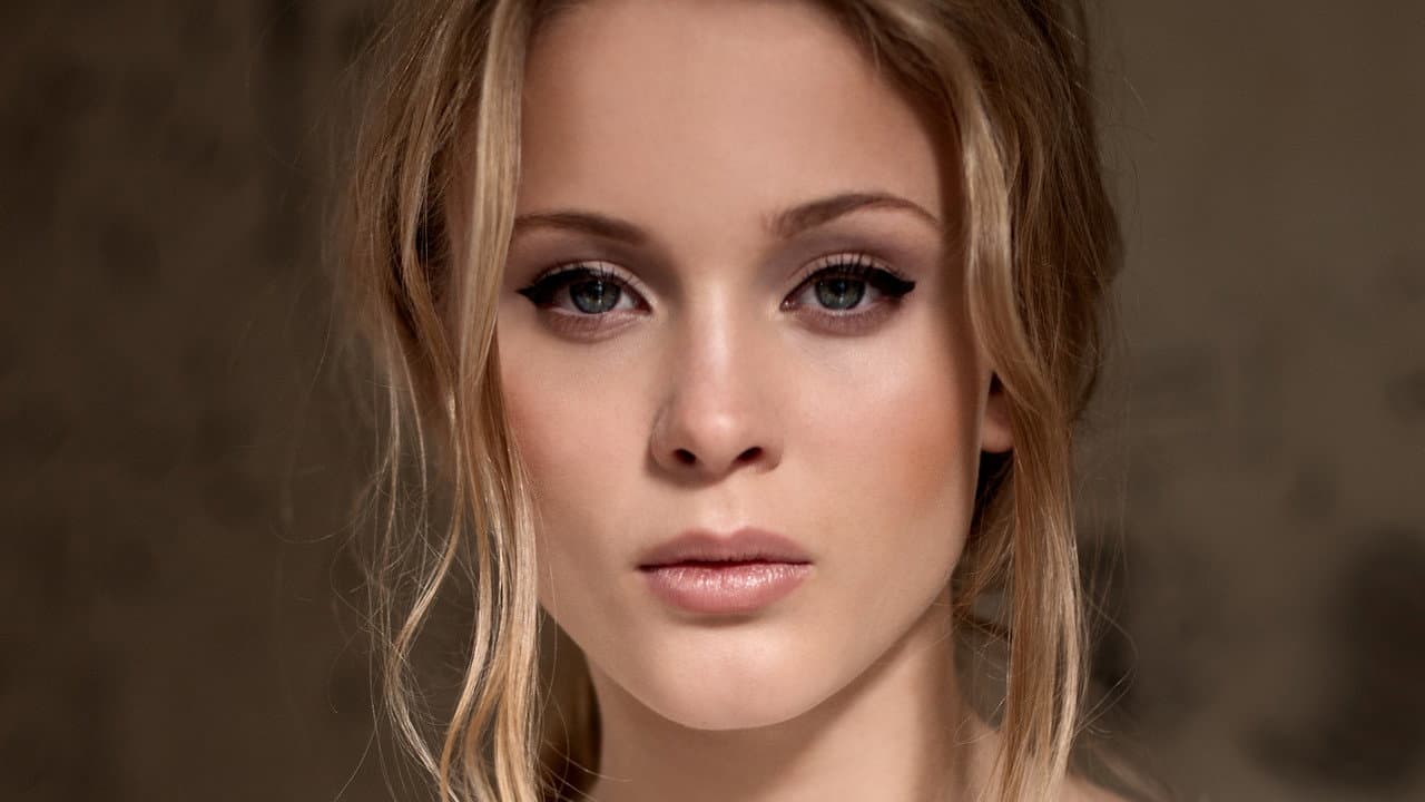 Backdrop – Zara Larsson - Live In Concert