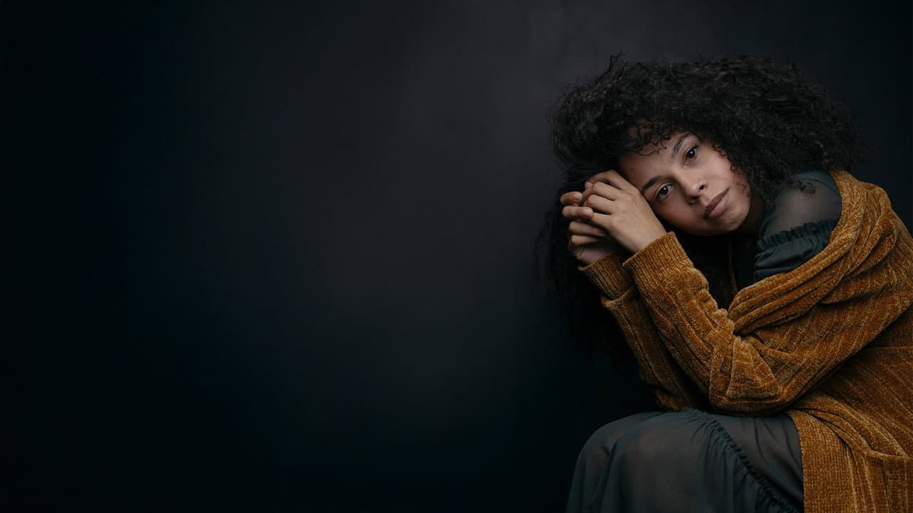 Backdrop – Greyscale