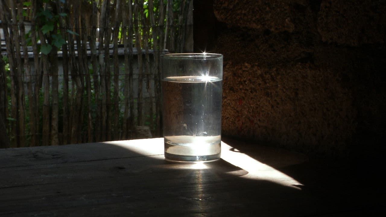 Backdrop – Flotando en el Río del Tiempo