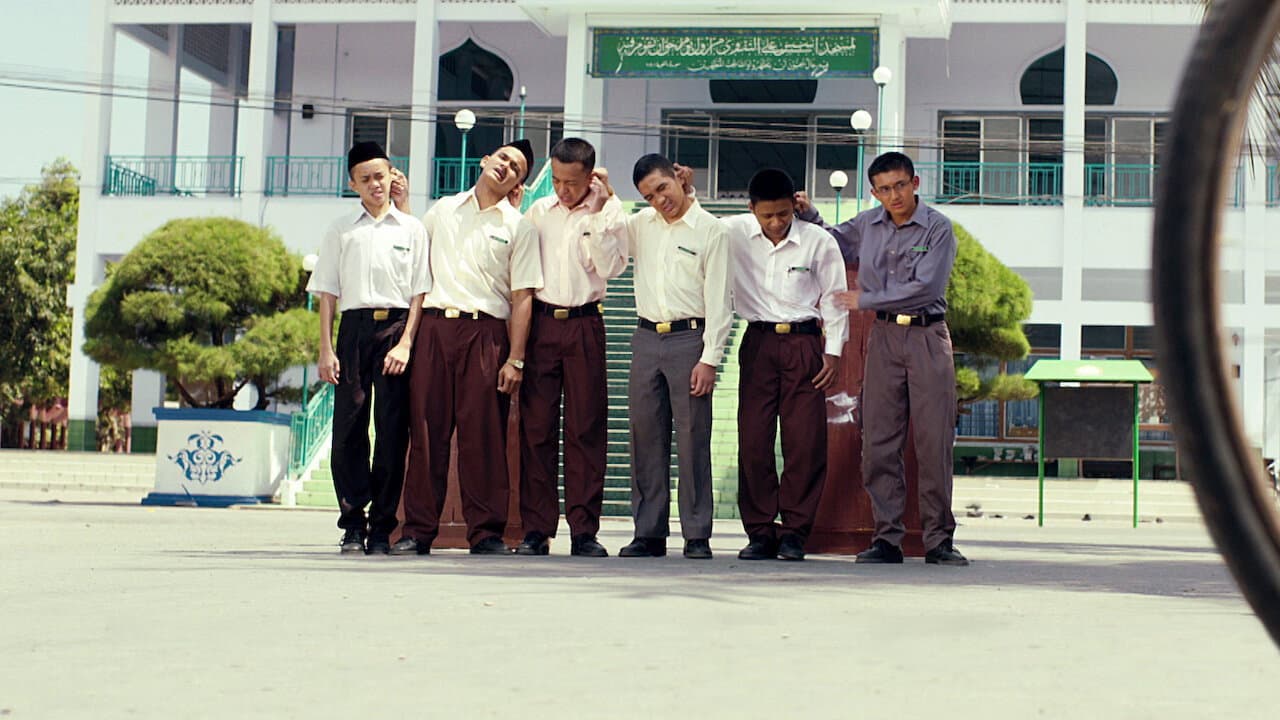 Backdrop – Negeri 5 Menara