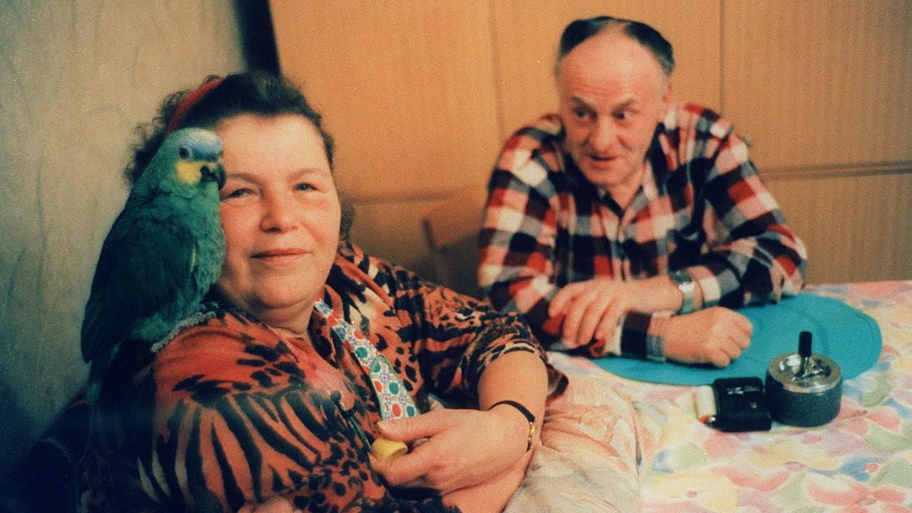 Backdrop – Alltagsgeschichte – Das Glück ist ein Vogerl