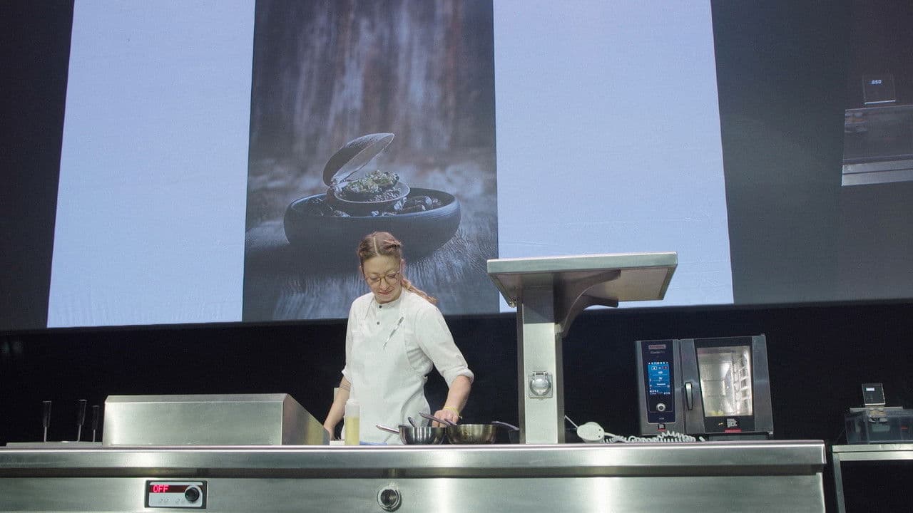 Backdrop – She Chef