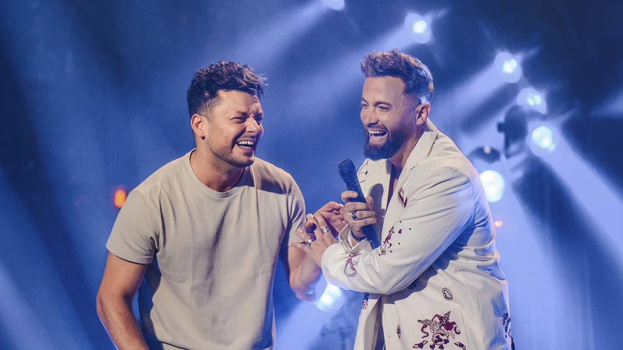 Backdrop – Montreux Fashion Show by Nino Arial