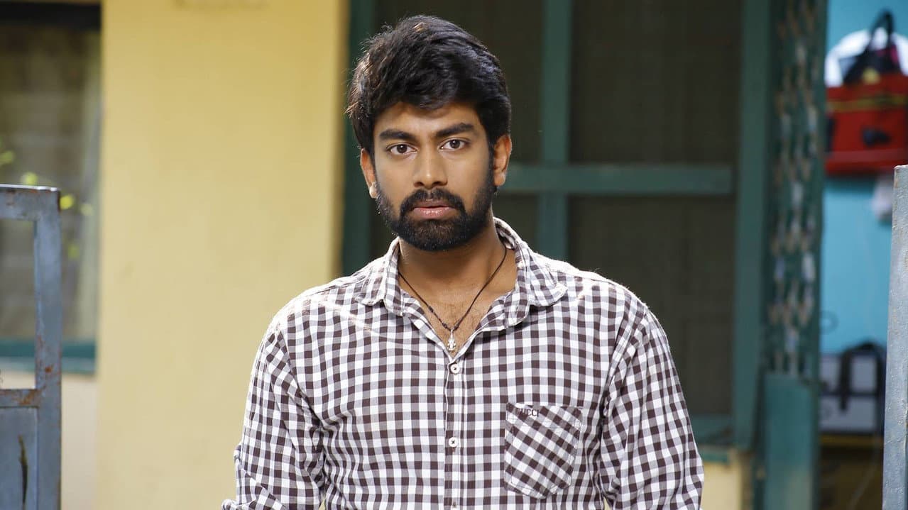 Backdrop – లండన్ బాబులు