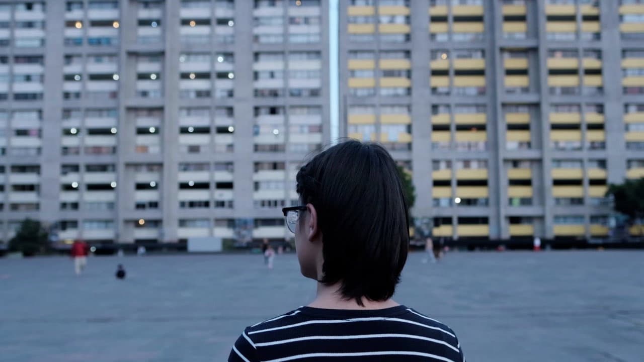 Backdrop – Visibles: Historias de Adolescencias Trans