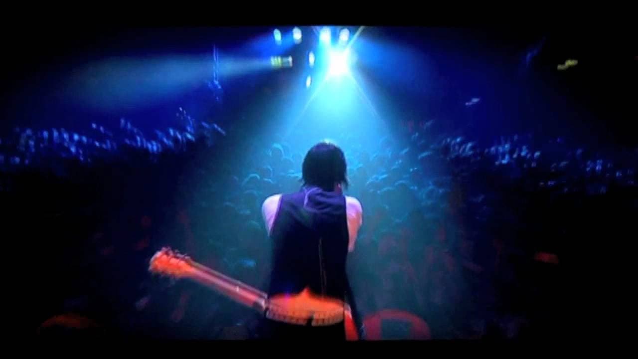 Backdrop – Placebo: We Come In Pieces