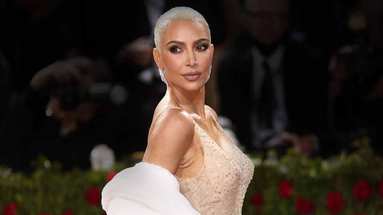 Backdrop – Kim Kardashian Theory