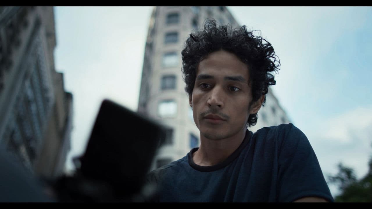 Backdrop – O Que Fica de Quem Vai