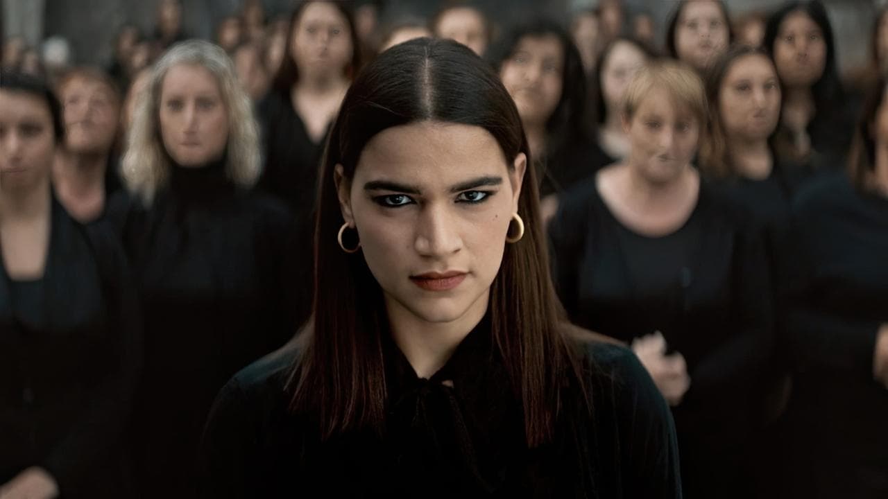 Backdrop – Una femmina