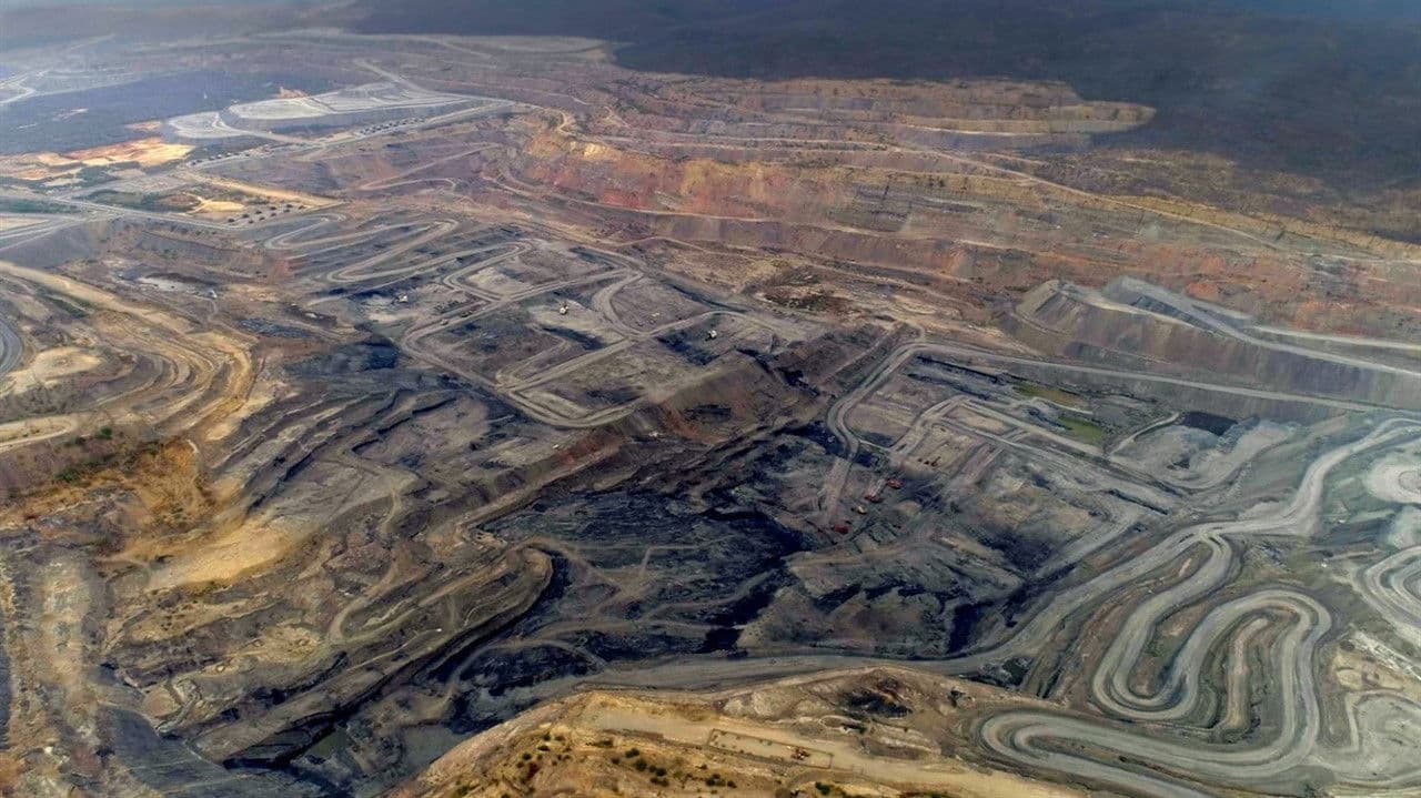 Backdrop – Los órganos internos de la Madre Tierra