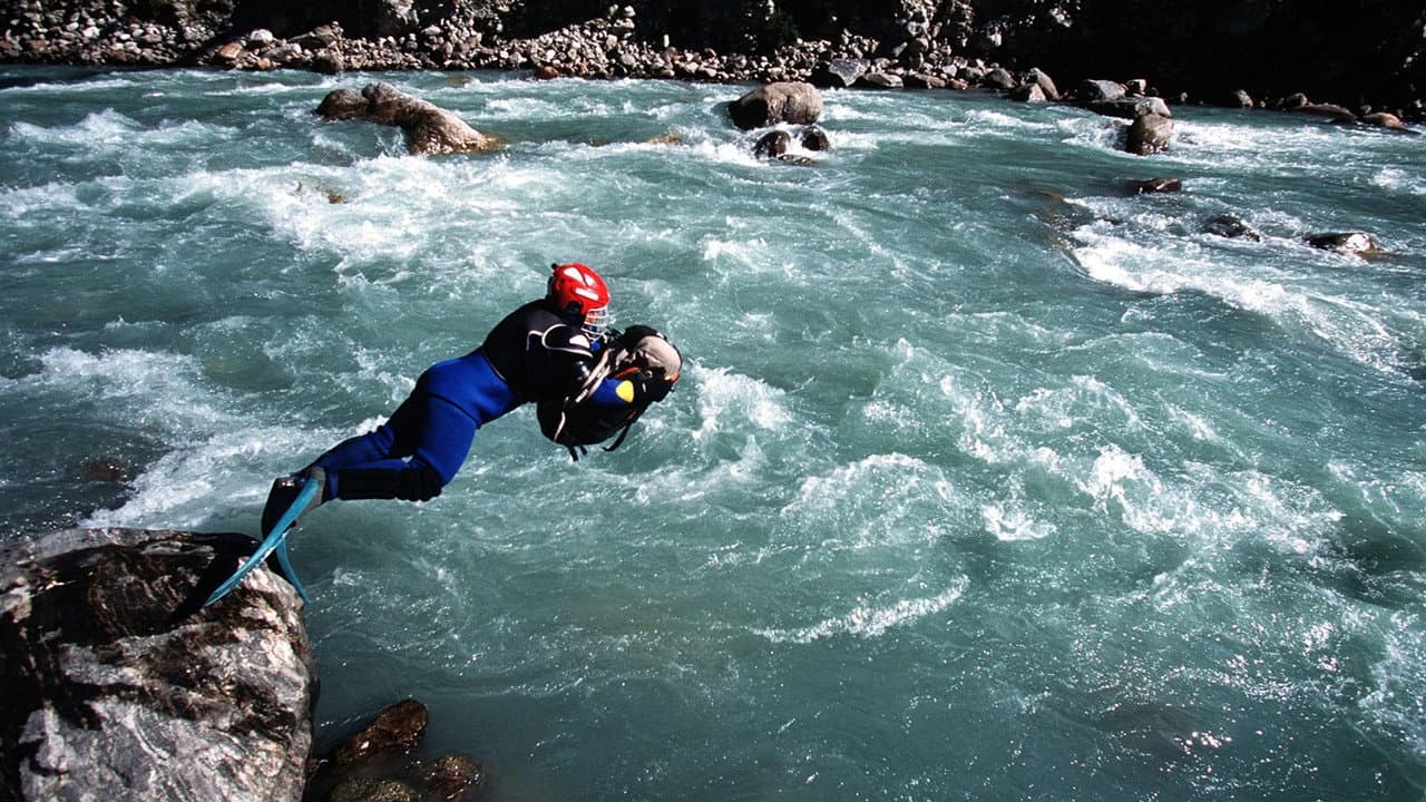 Backdrop – Expédition Khumbu-Khola : André Payraud, le nageur de l'Everest