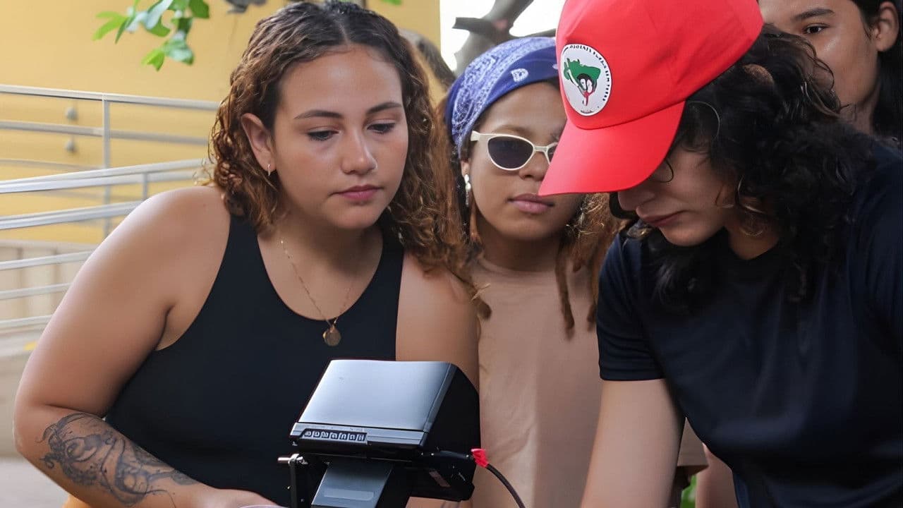 Backdrop – Meu Corpo, Suas Regras: O Caso Emily Bispo