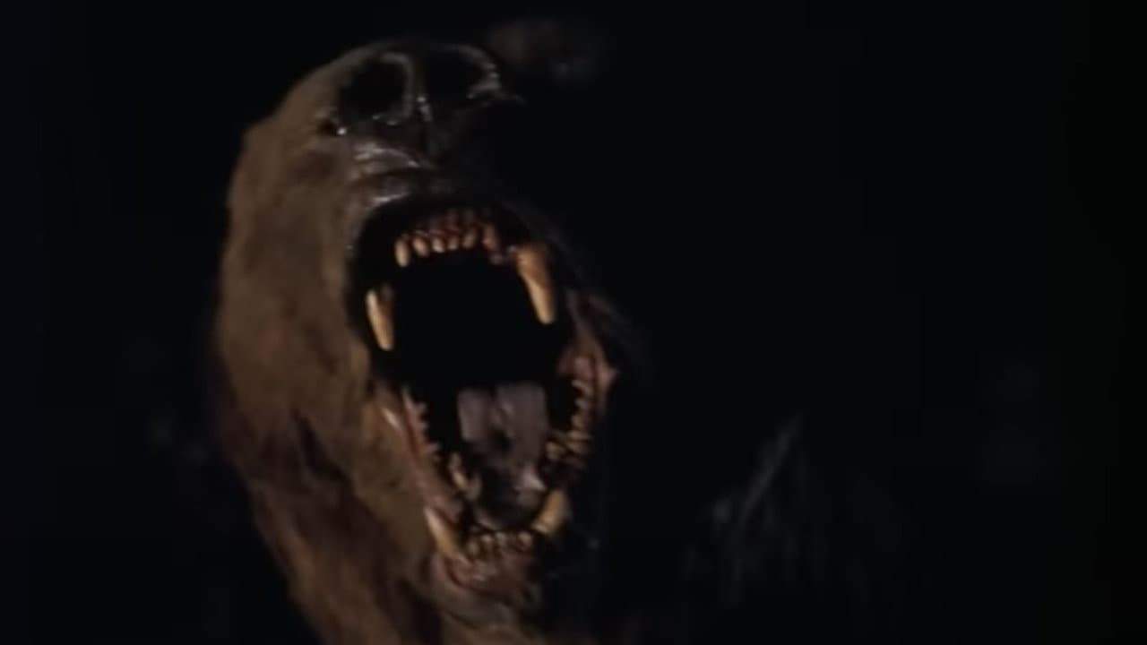 Backdrop – Wild Grizzly