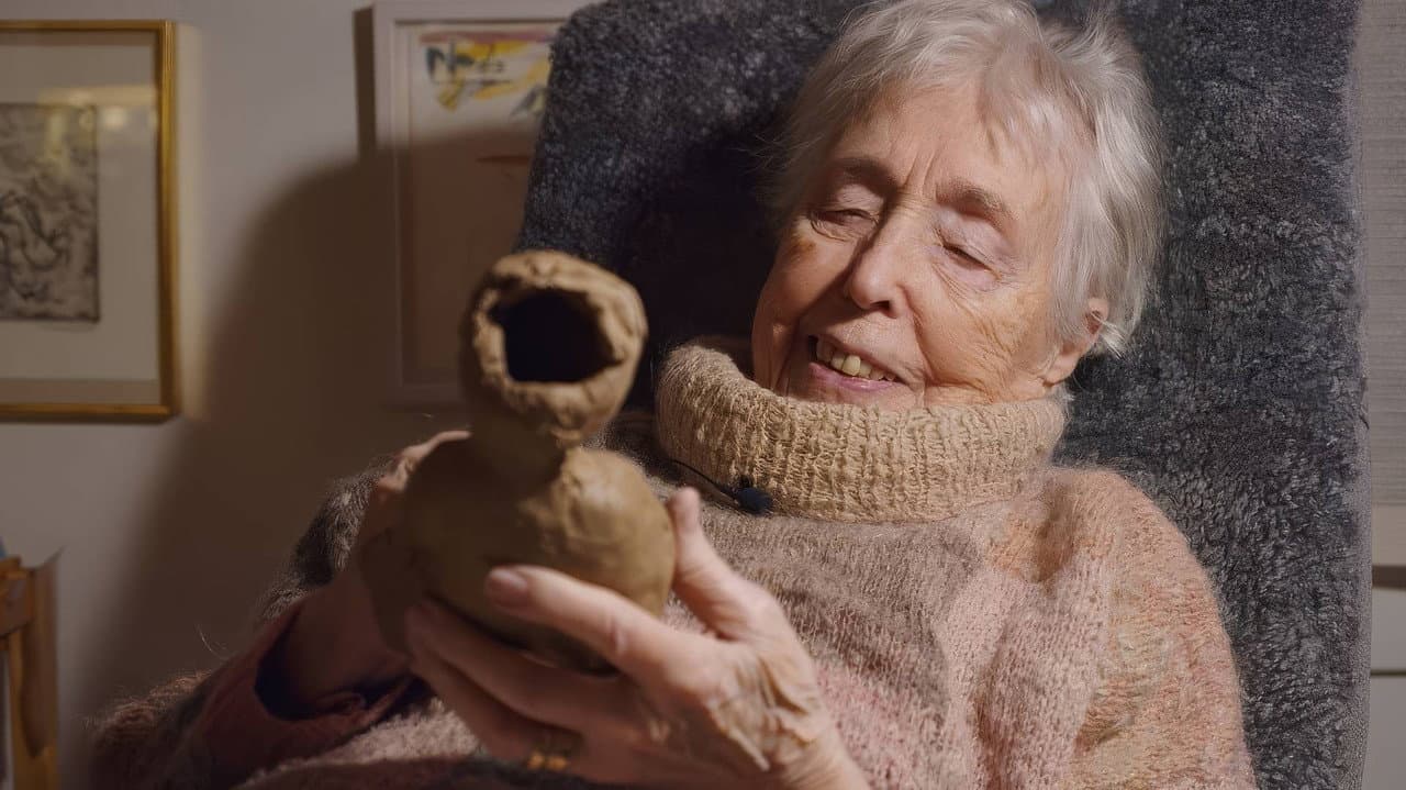 Backdrop – Farmors leriga händer - En film om Lisa Larson