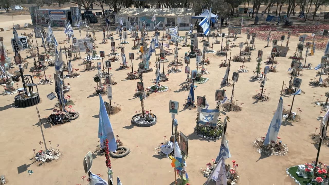 Backdrop – The Killing Roads