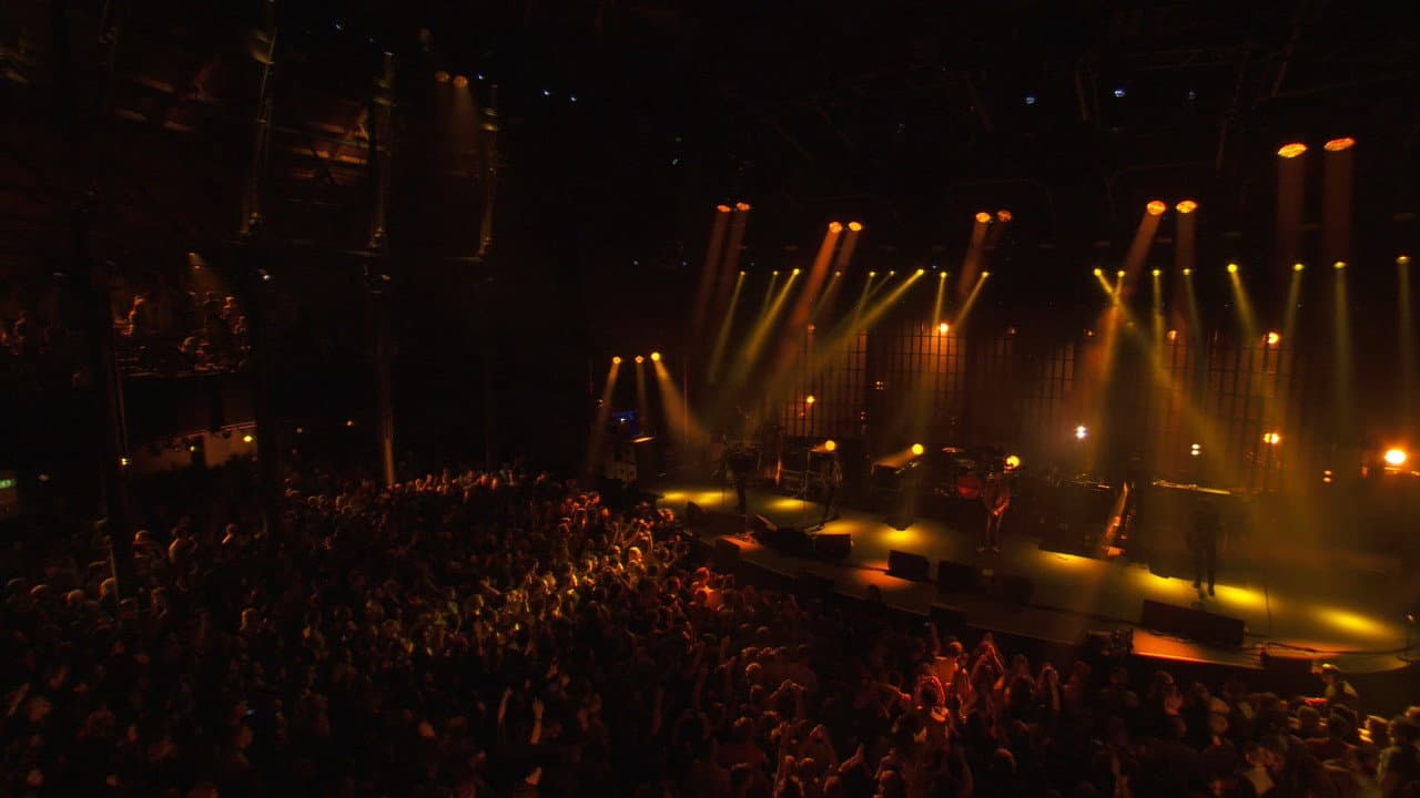 Backdrop – Kasabian - Live at iTunes Festival 2014