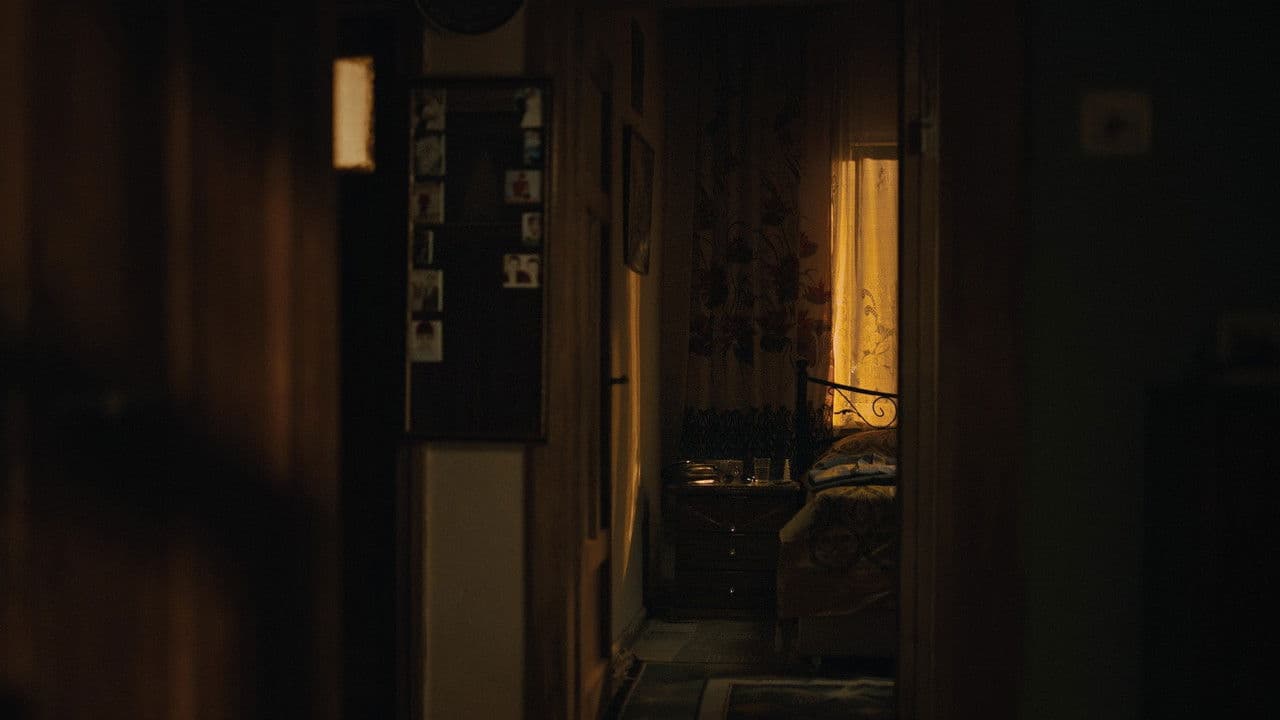 Backdrop – Rüyası Ömrümüzün Çünkü Eşyaya Siner