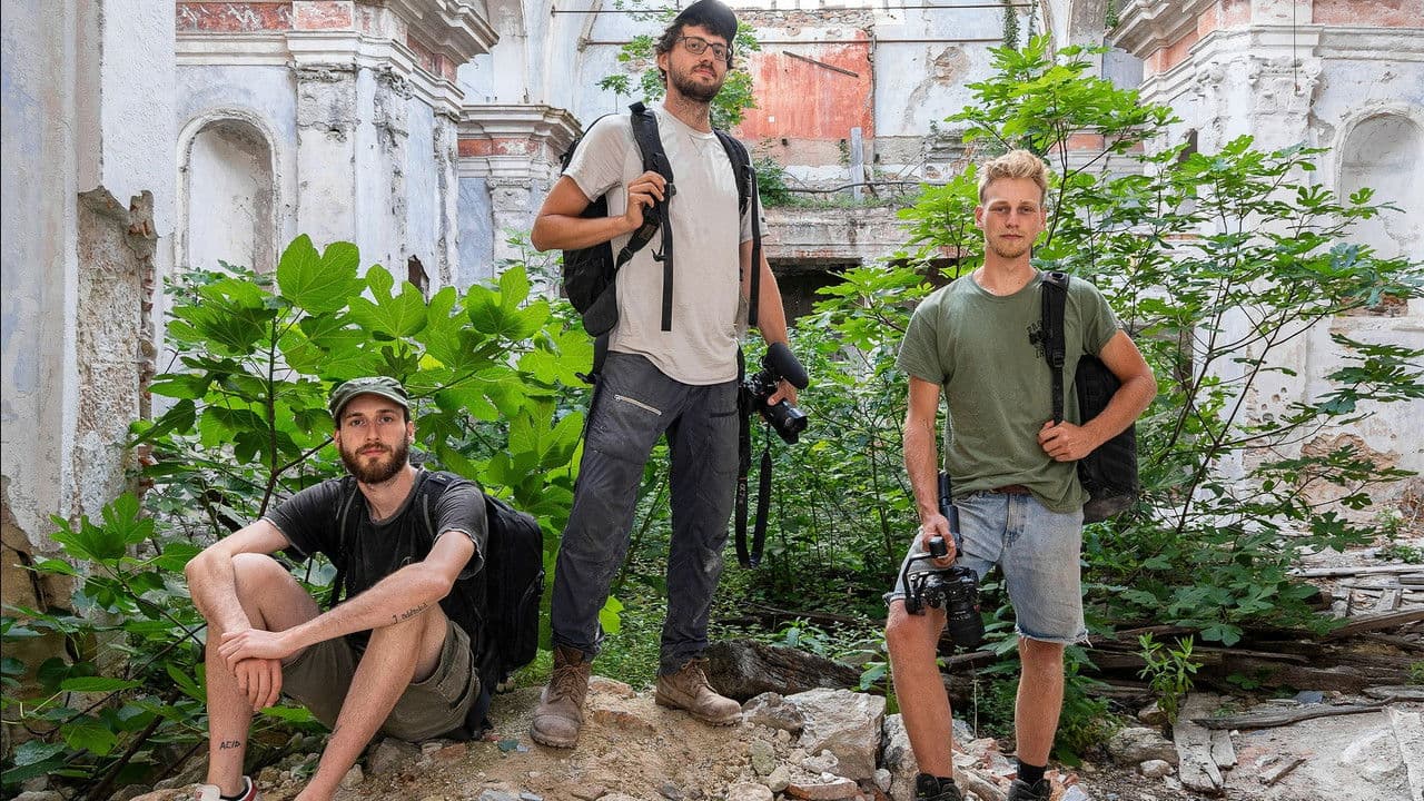 Backdrop – Vienna's Secret Places You're Not Allowed to Visit