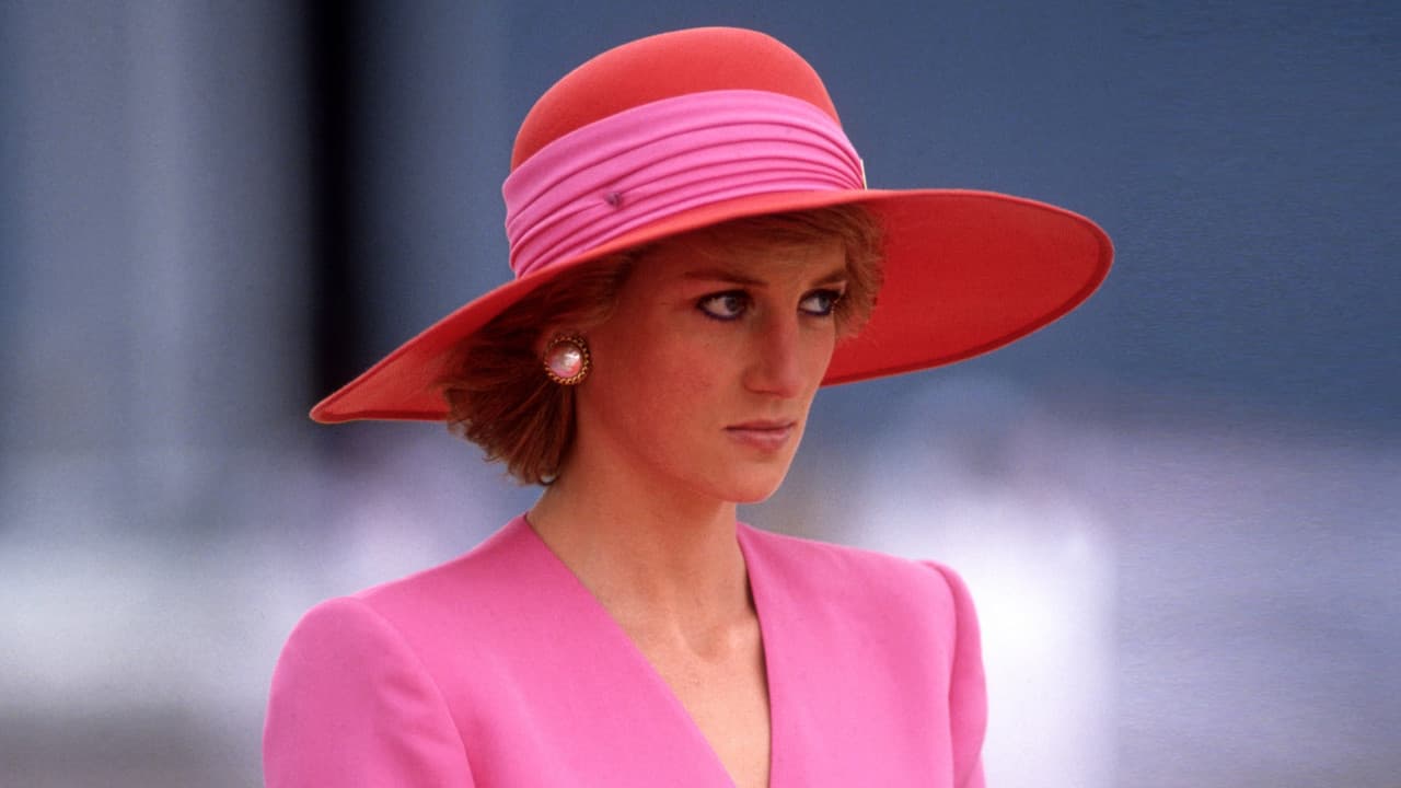 Backdrop – Diana: In Her Own Words