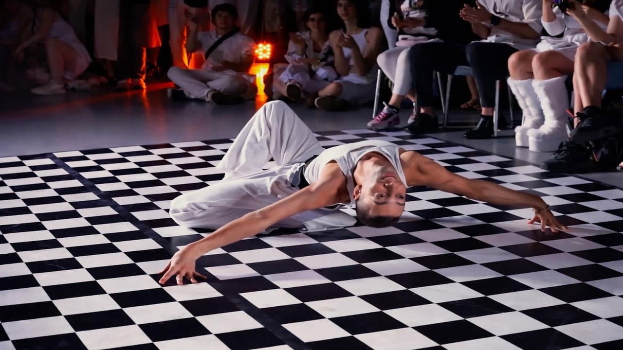 Backdrop – בולרום בארץ הקודש