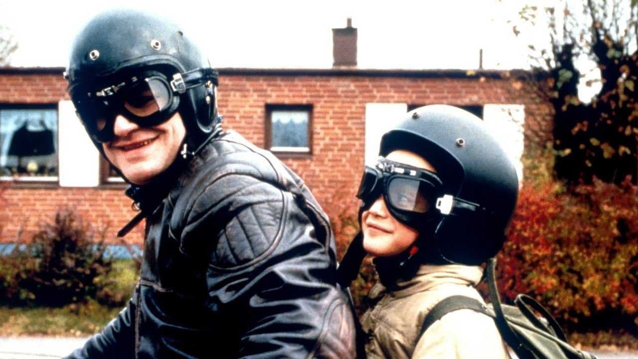 Backdrop – Tsatsiki – Tintenfische und erste Küsse