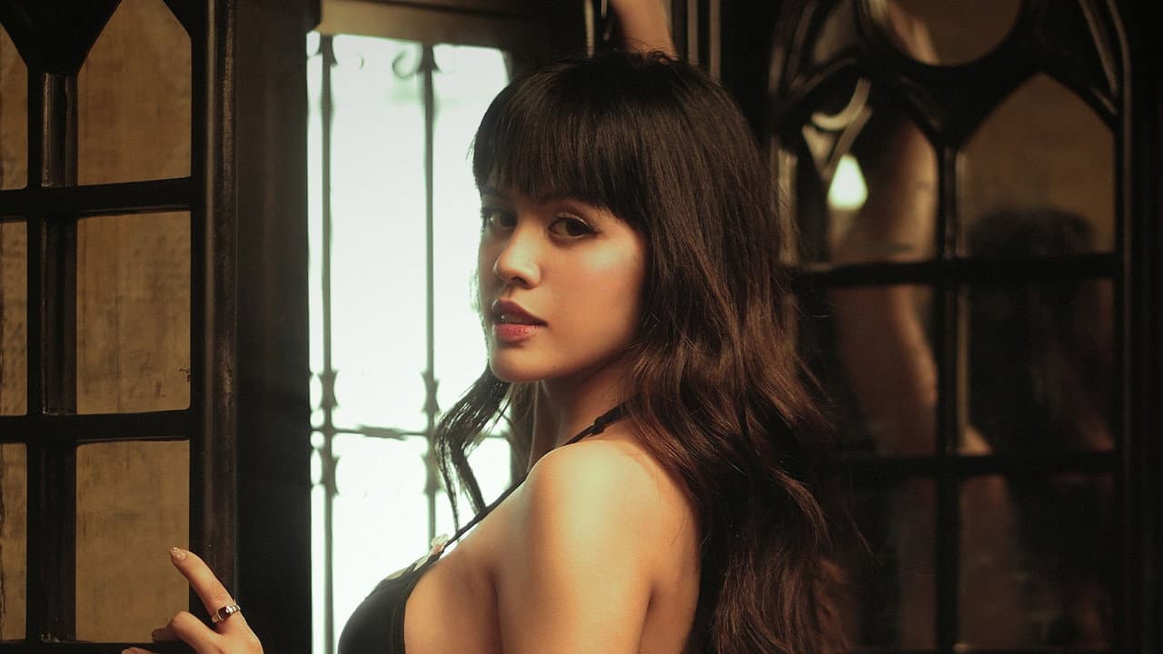 Backdrop – Pinay Kamasutra