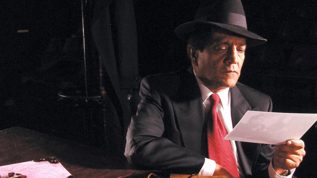 Backdrop – La historia del baúl rosado