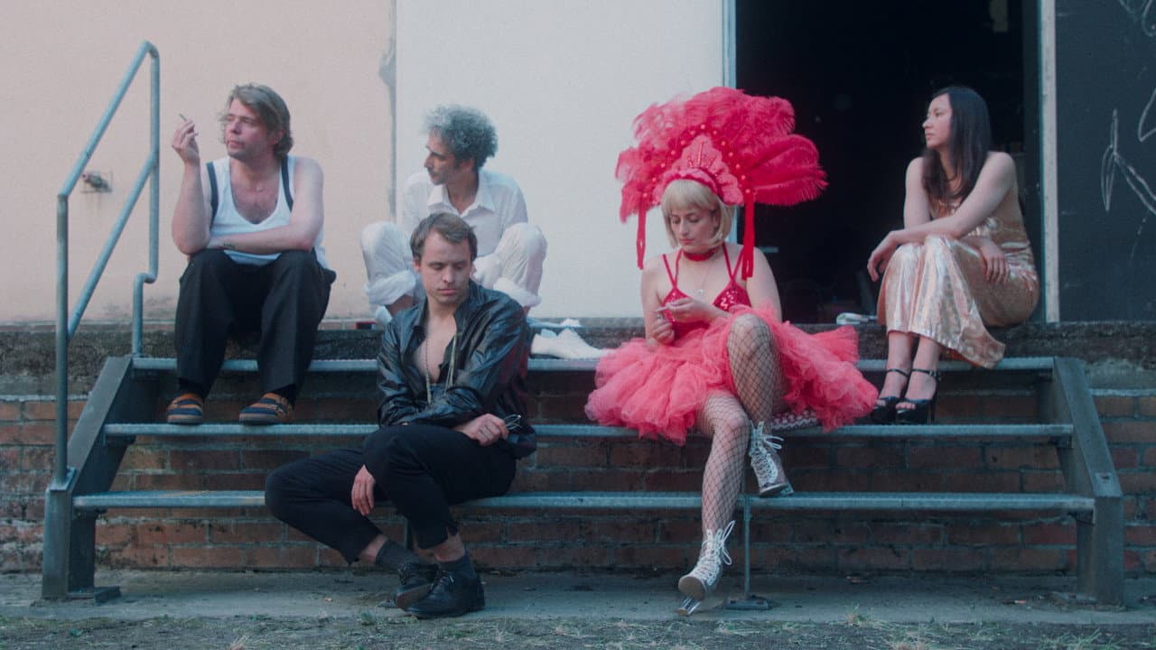 Backdrop – Ladybitch