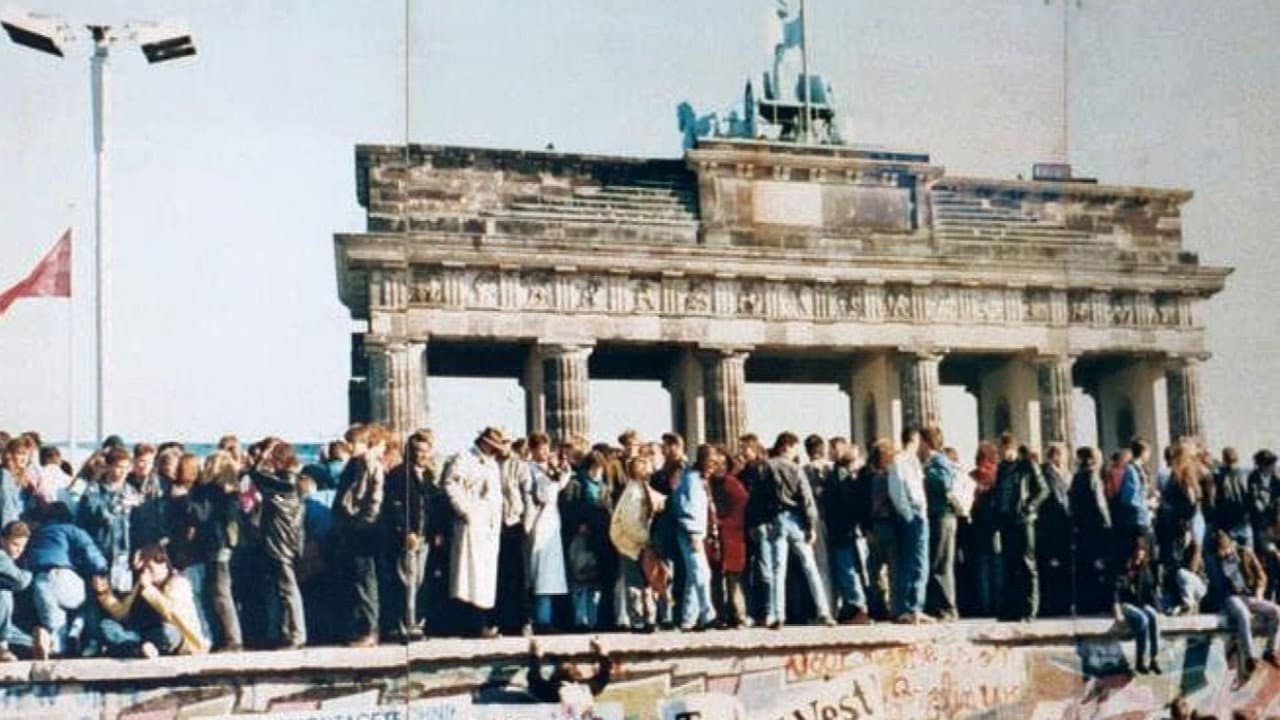 Backdrop – After the Wall: A World United