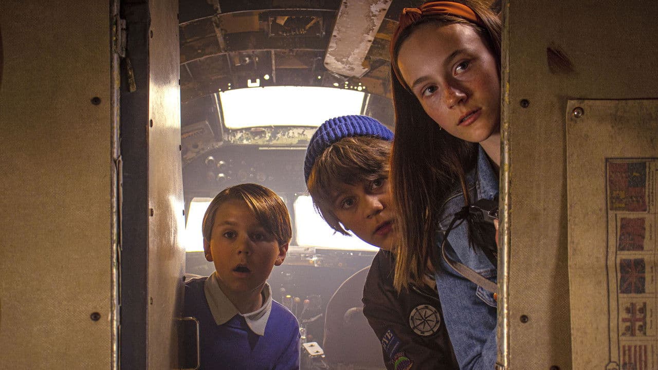 Backdrop – Pertsa ja Kilu - Faaraon sormus