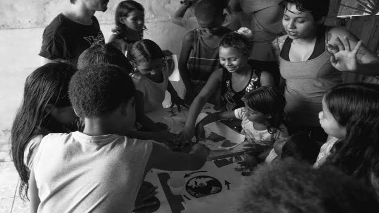 Backdrop – Intervenção Urbana: Baixada vive