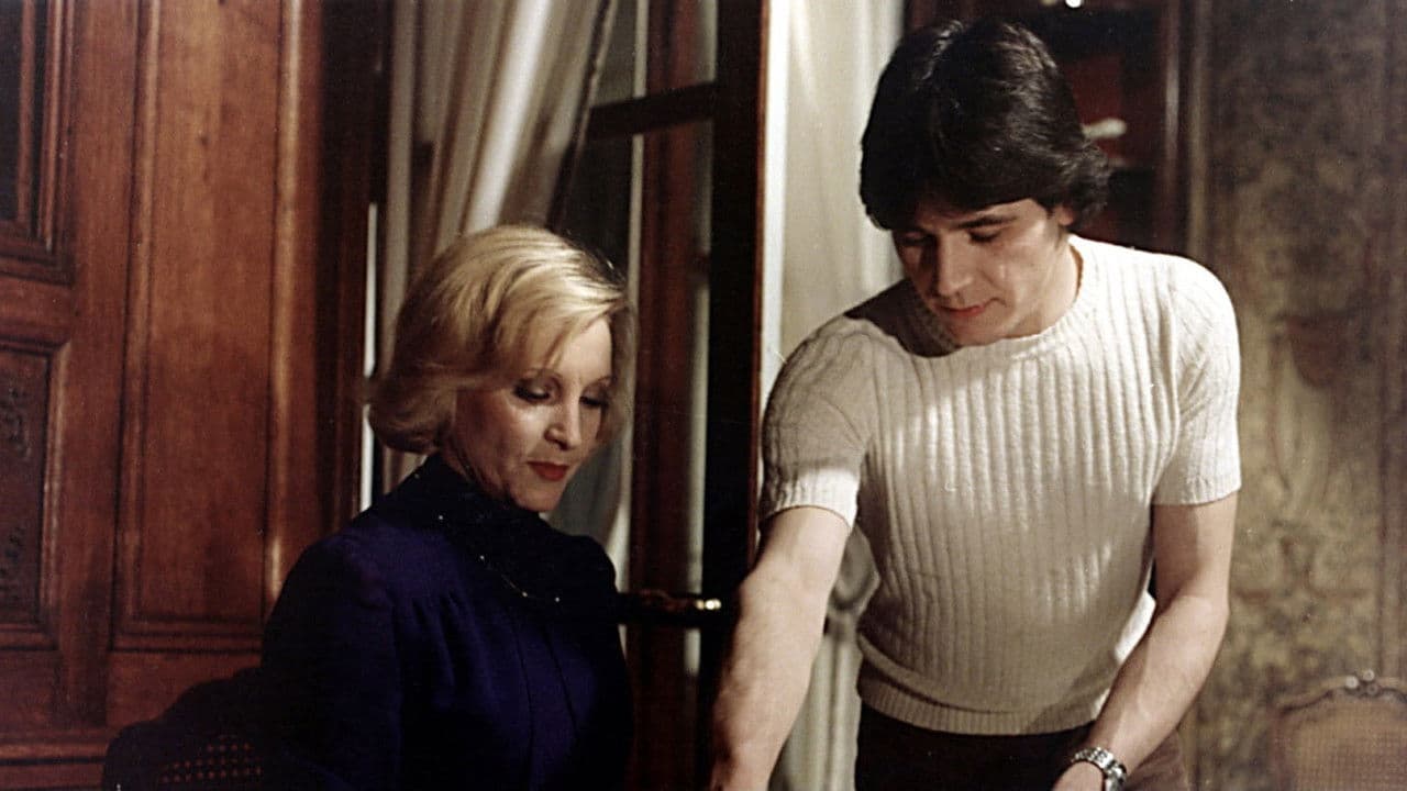 Backdrop – Les Belles Manières