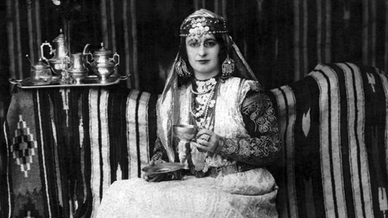 Backdrop – Emilie Busquant, une passion algérienne