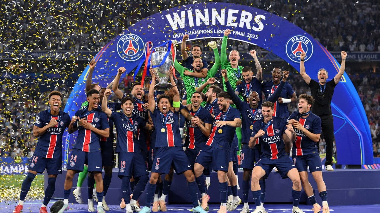 Backdrop – PSG : 40 ans de fièvre