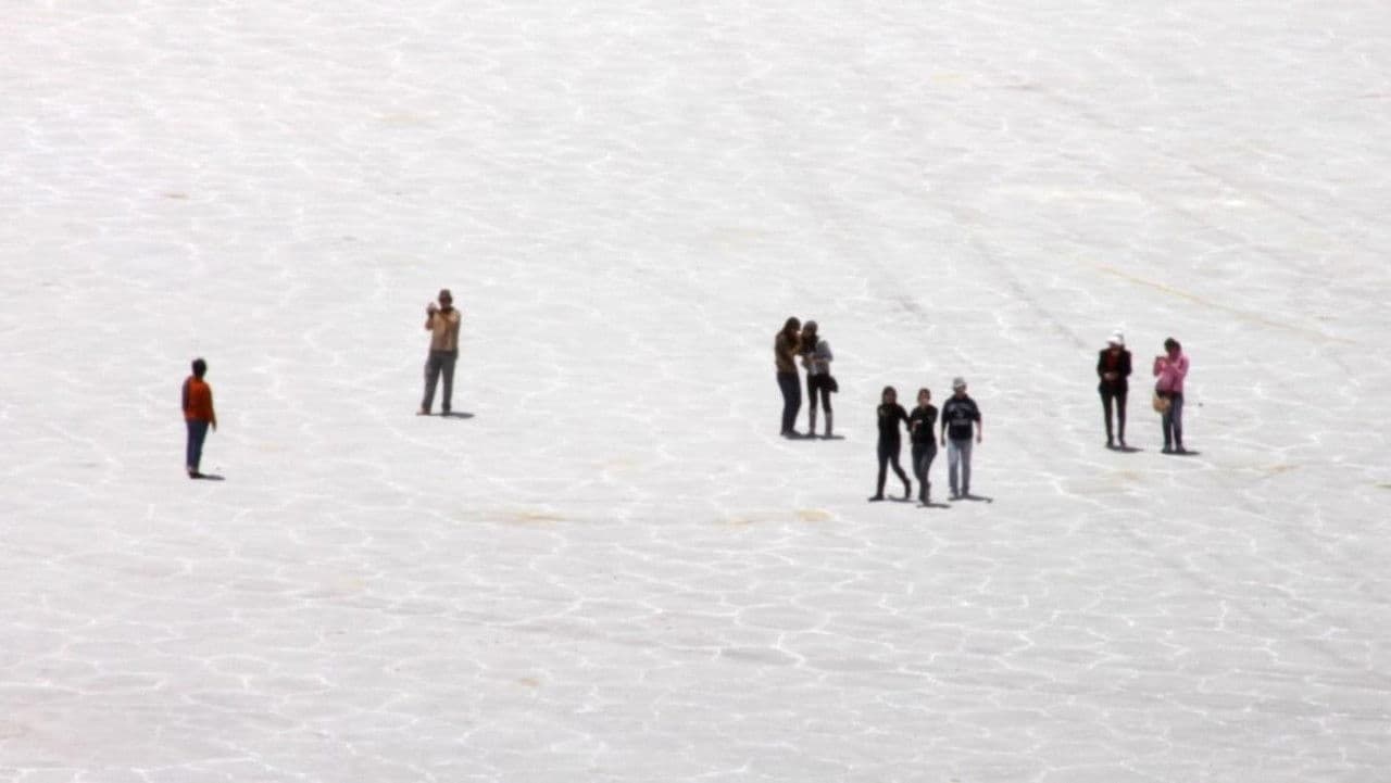 Backdrop – Die Zeit vergeht wie ein brüllender Löwe