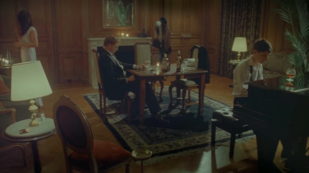 Backdrop – La Donna