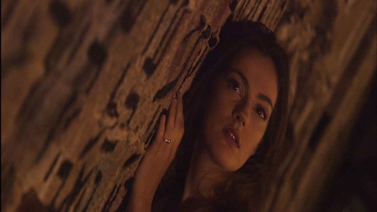 Backdrop – between the walls